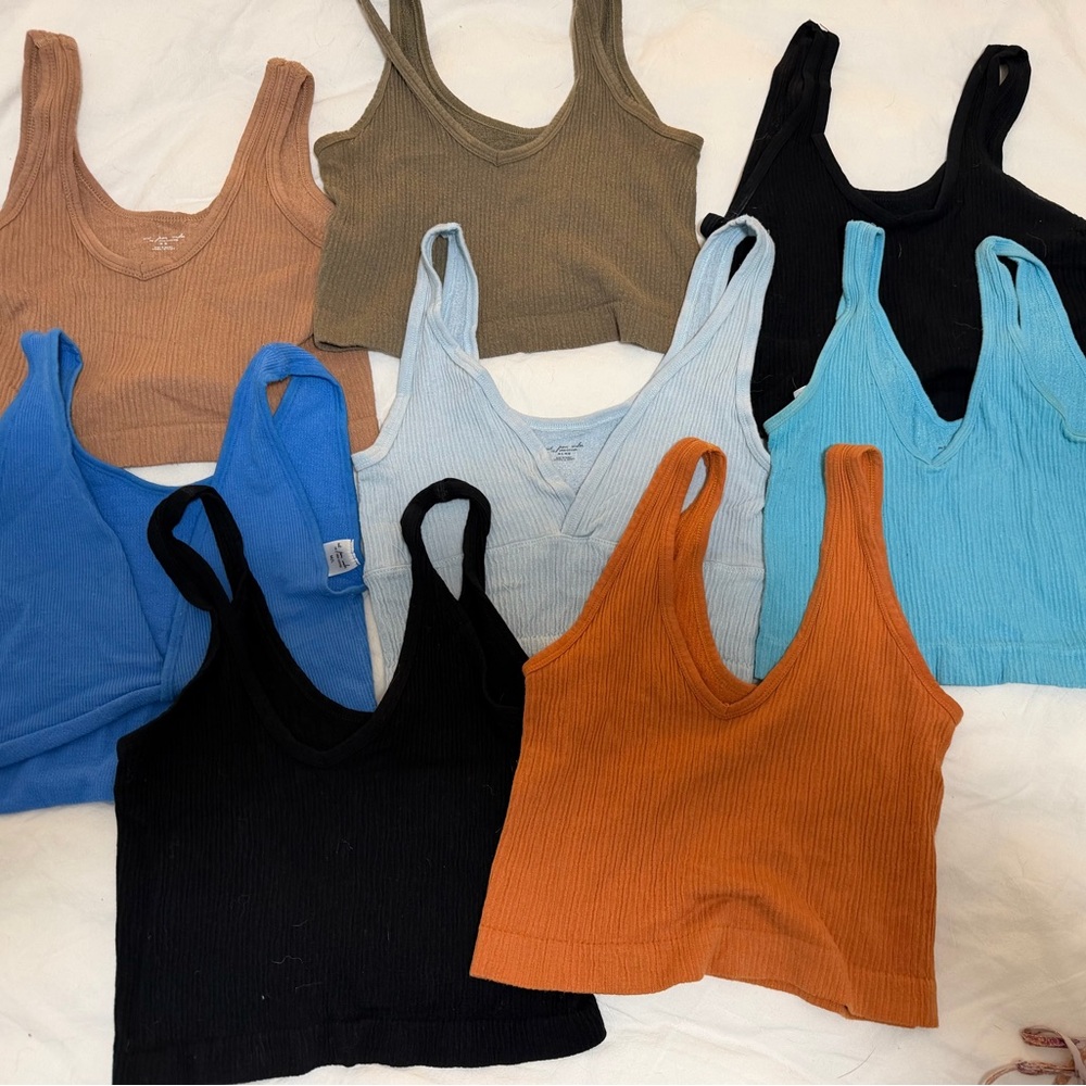 Urban Outfitters Out From Under ribbed  V-Neck Cropped Tank Tops